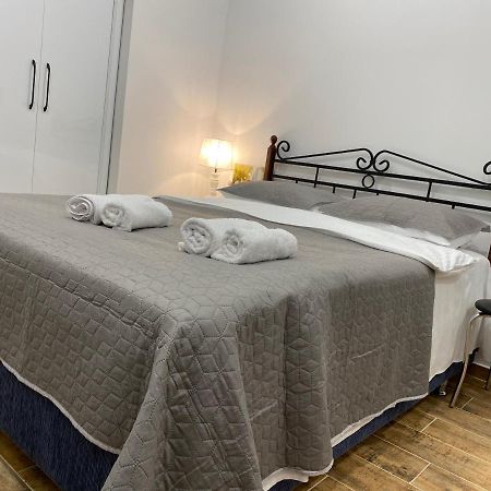 Guest House Gml-2 Tbilisi Ngoại thất bức ảnh