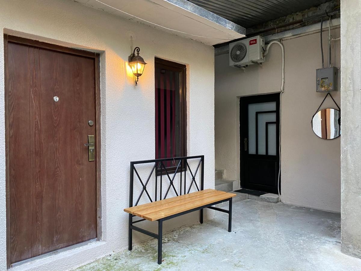 Guest House Gml-2 Tbilisi Ngoại thất bức ảnh